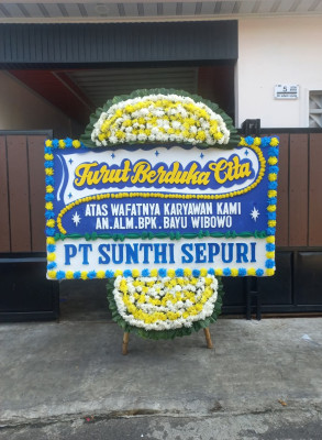 Papan Bunga Duka di Onan Runggu